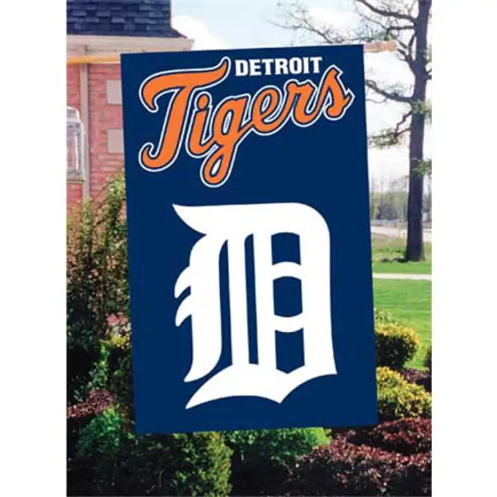 DRAPEAU DE MAISON APPLIQUÉ TIGRES