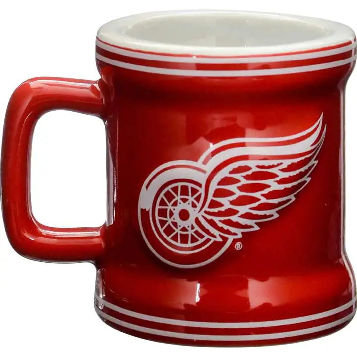 Mini-mug sculpté Red Wings - 5 cl