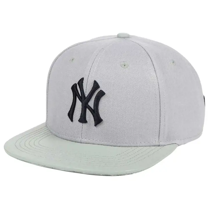 New York Yankees MLB PRO STANDARD PREMIUM STRAPBACK GRIS