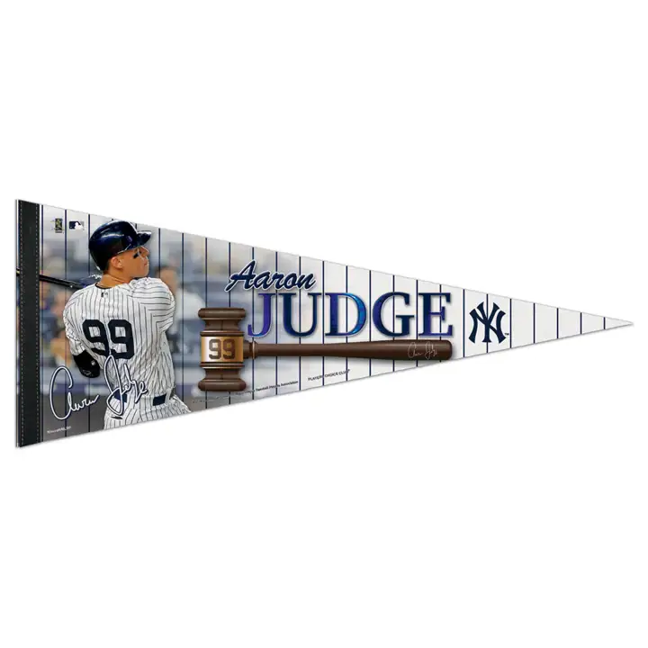 Fanion de luxe pour joueur des Yankees 12x30 Aaron Judge blanc/marine