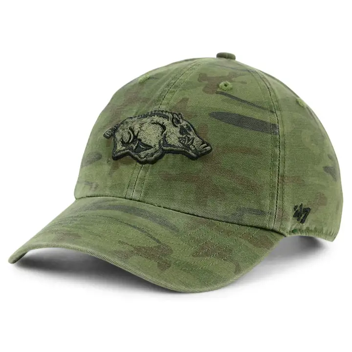Casquette militaire "Clean Up" NCAA Arkansas Razorbacks CAMO