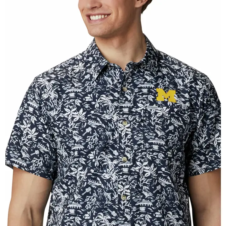 Chemise boutonnée bleu marine Super Slack Tide des Wolverines du Michigan de la NCAA