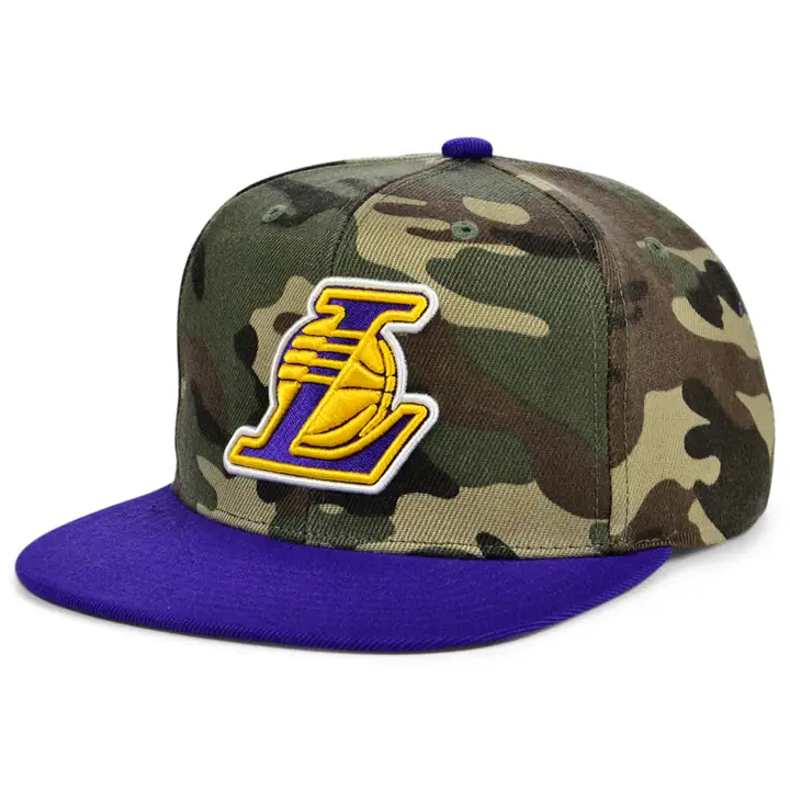 LOS ANGELES LAKERS NBA CASQUETTE SNAPBACK CAMO NATUREL woodland/noir/violet