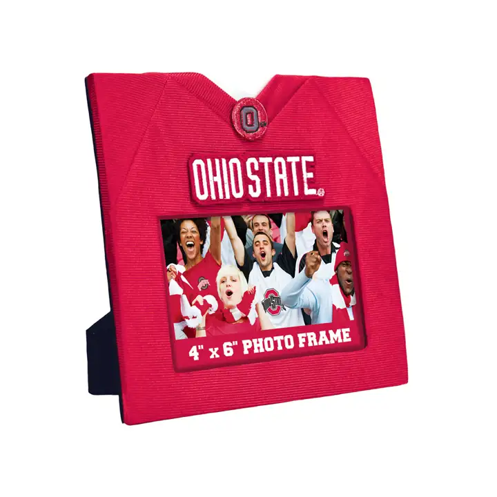 Montures uniformes des Ohio State Buckeyes