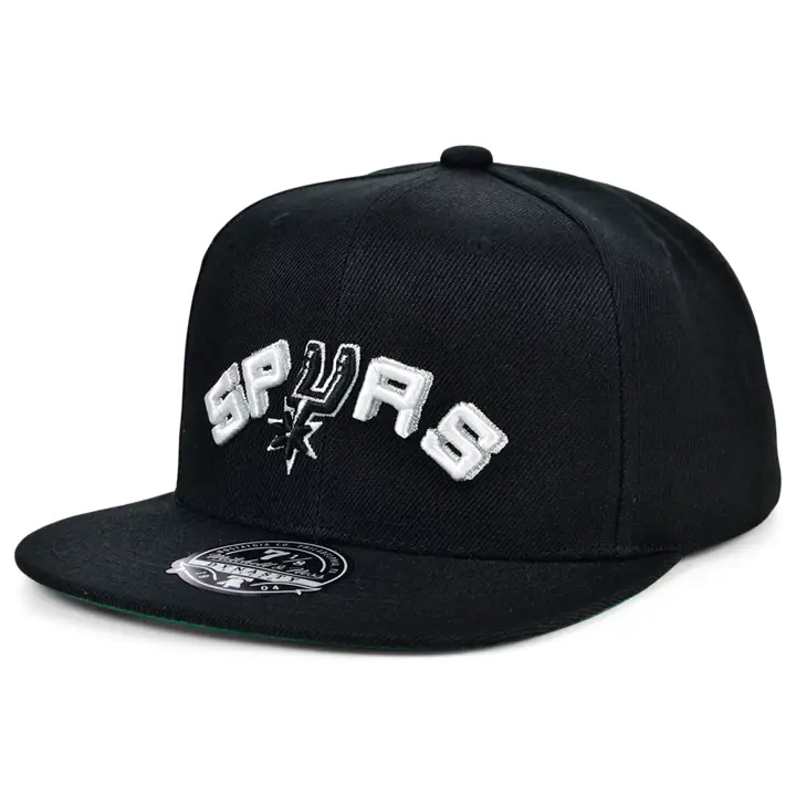 CASQUETTE AJUSTÉE SPURS NBA NOIRE