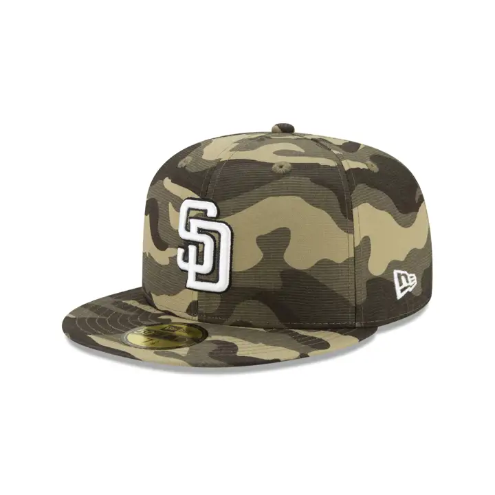 San Diego Padres 2021 Jour des Forces Armées 59FIFTY CAMO