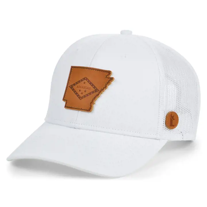 Local Crowns La casquette incurvée en maille The Statement Arkansas blc/blc