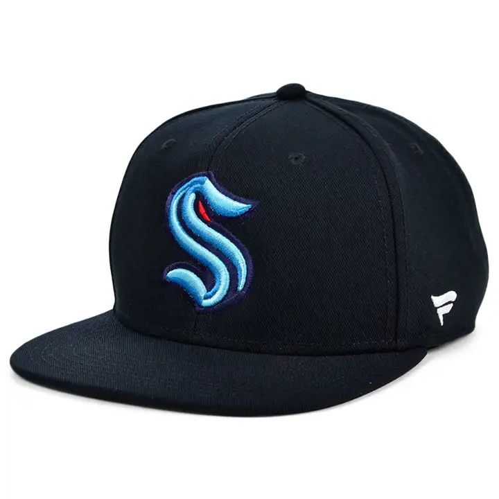 Seattle Kraken LNH Fanatics Core Casquette ajustée noire