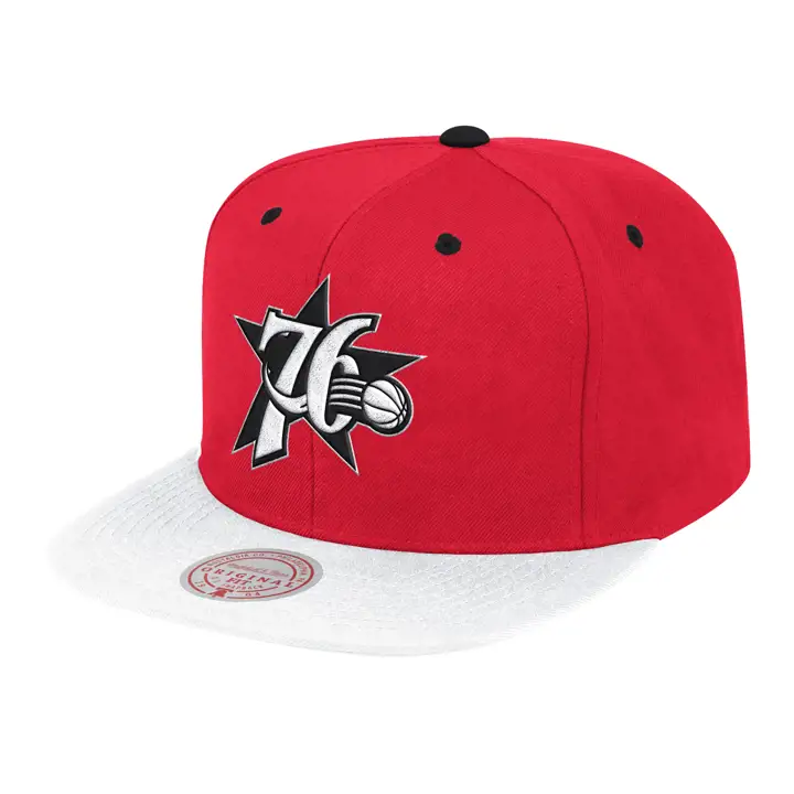 PHILADELPHIA 76ERS HWC CASQUETTE BICOLORE ROUGE CARDINAL ET BLANCHE À VISIÈRE PLATE