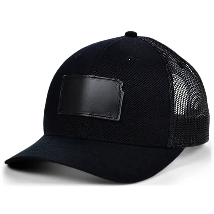 KANSAS Casquette trucker courbée en cuir Blackout avec écusson d'État BLK/BLK/B