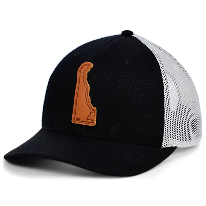 Casquette Trucker Courbée Delaware en Cuir BW Écusson État Noir/Blanc/Marron