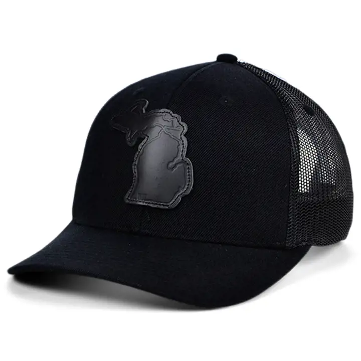 Casquette trucker incurvée Michigan Blackout Leather State Patch BLK/BLK