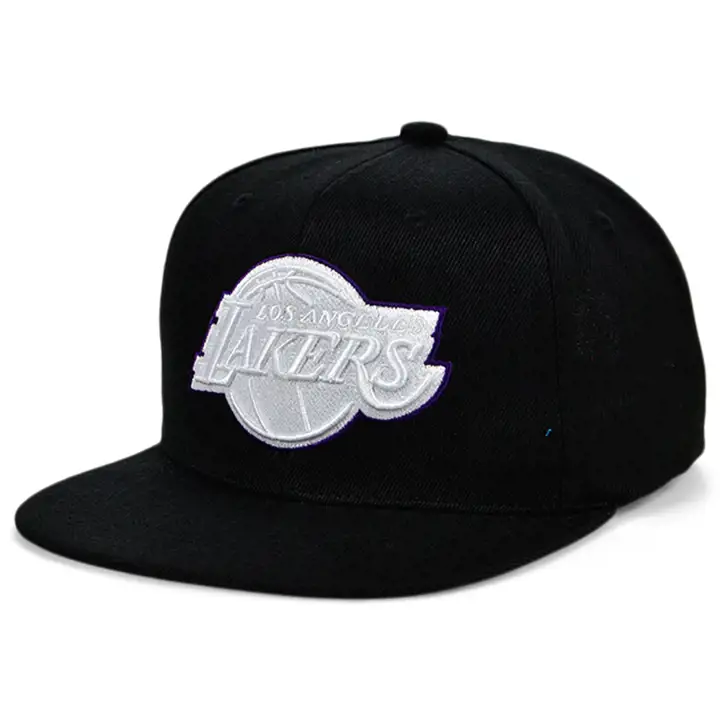 CASQUETTE SNAPBACK NOIRE LOS ANGELES LAKERS NBA BLANCHE POPZ