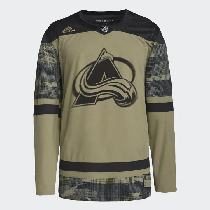 Maillot Primegreen des Colorado Avalanche de la LNH Hommage aux forces armées