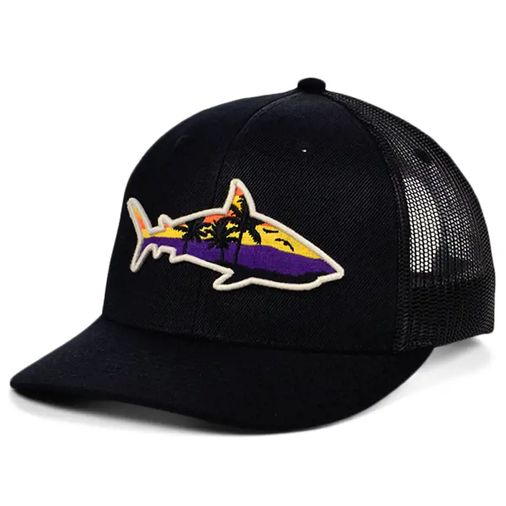 Casquette trucker incurvée de nuit Shark Fish BLK/AST
