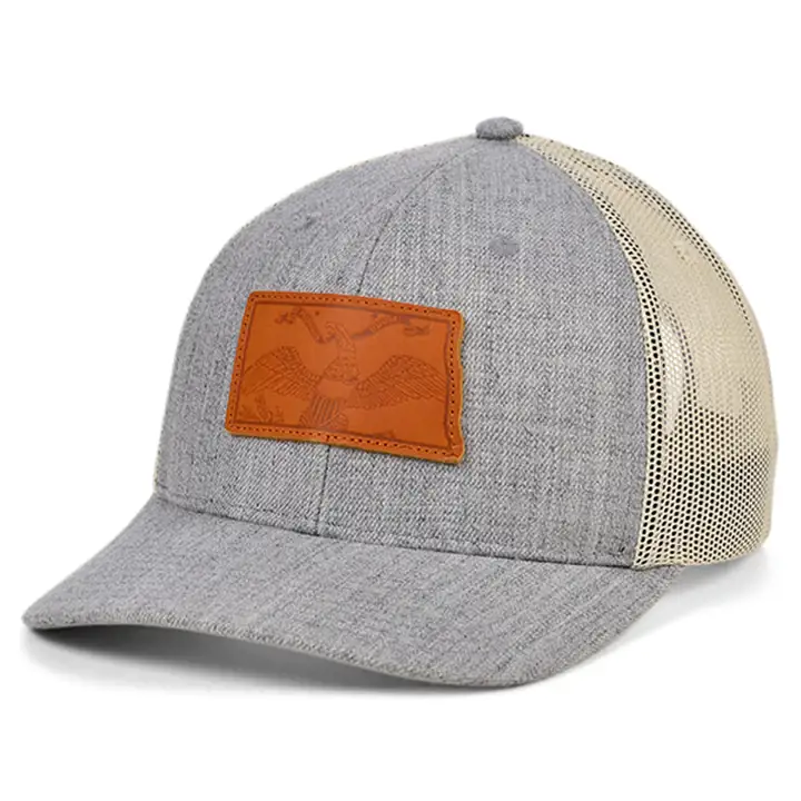 NORTH DAKOTA Heather Leather État Remplir Camionneur Incurvé Drapeau