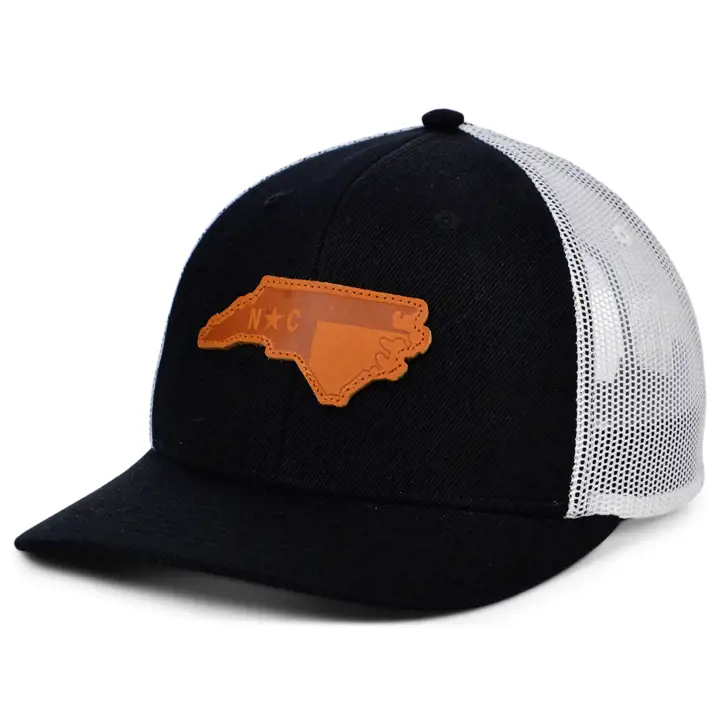 NORTH CAROLINA BW Leather State Fill Curved Trucker Flag Noir