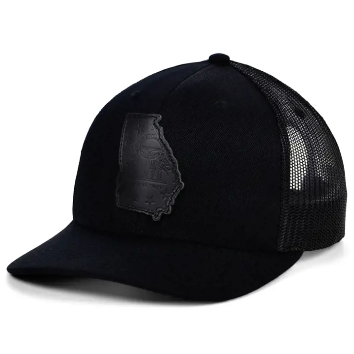 GEORGIE Blackout Cuir État Rempli Incurvé Casquette de camionneur Drapeau NOIR/