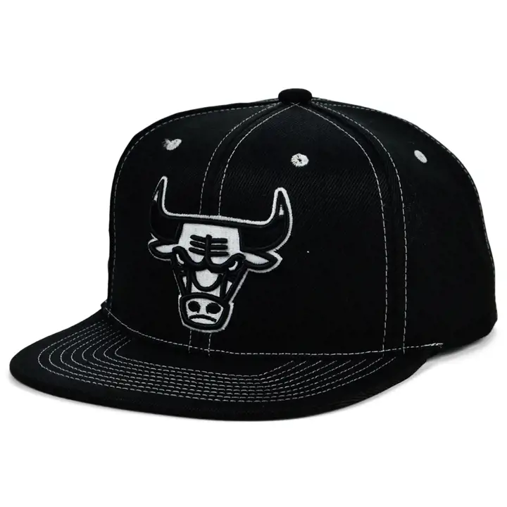 CASQUETTE SNAPBACK CHICAGO BULLS NBA GLOW UP noire