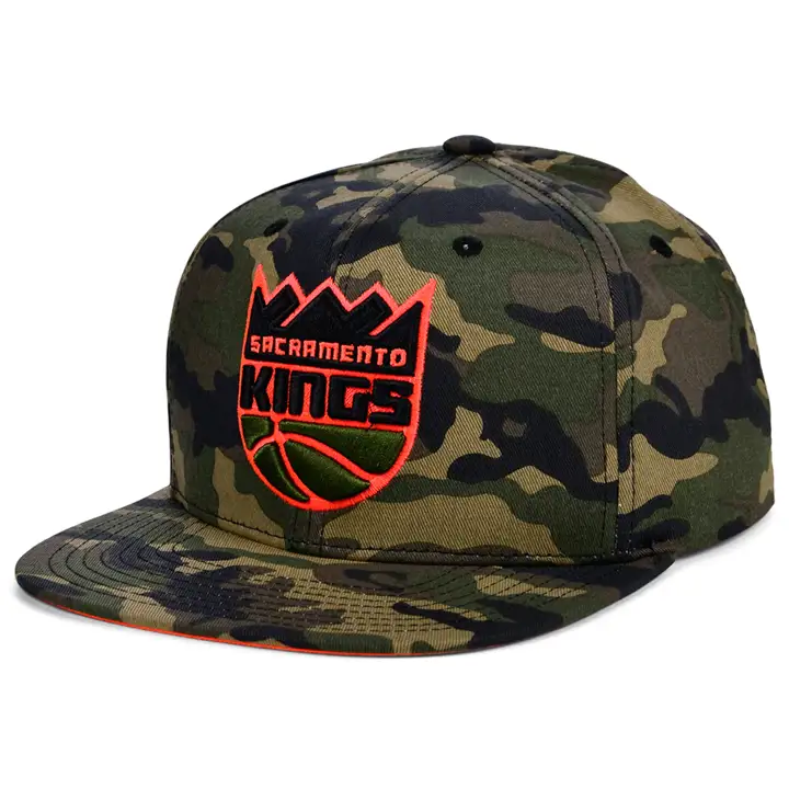 CASQUETTE SNAPBACK SACRAMENTO KINGS NBA NEON CAMO POP camouflage forêt