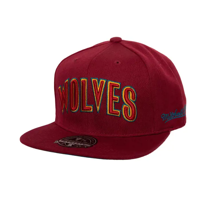 MINNESOTA TIMBERWOLVES HWC NORTHERN LIGHTS FITTED cred
