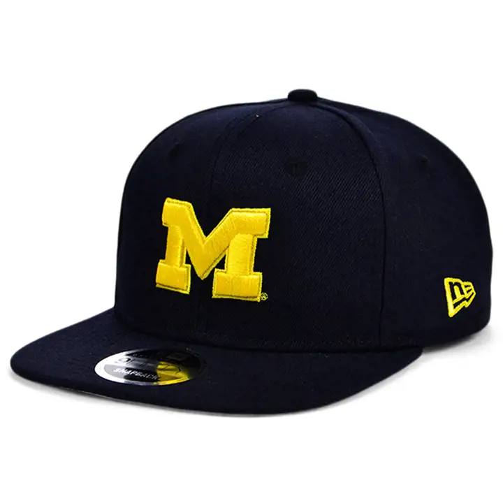 Michigan Wolverines NCAA 950OF Snap marine
