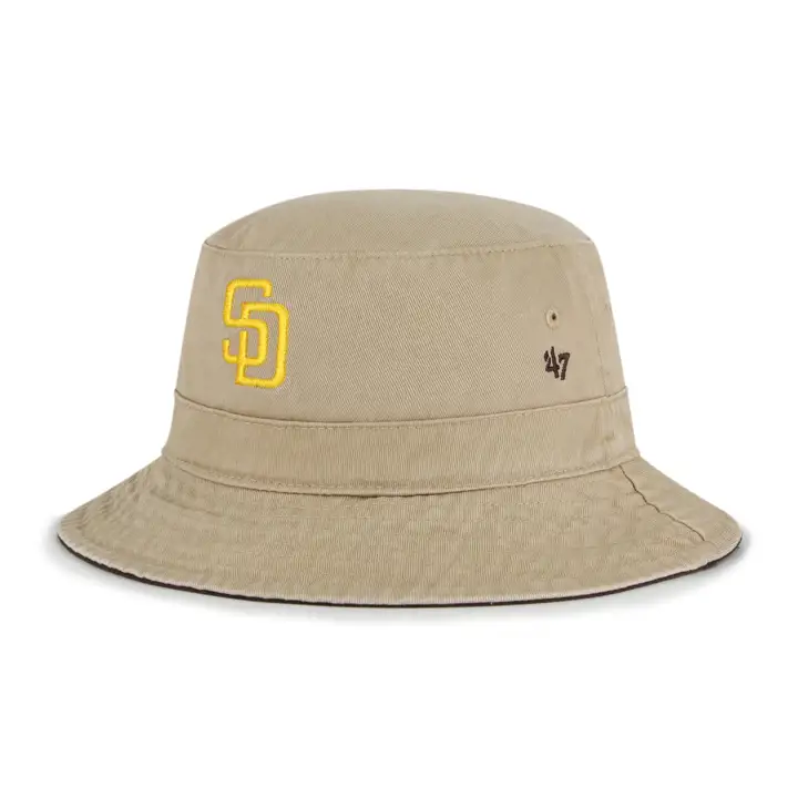 Bob '47 de l'équipe de baseball des San Diego Padres
