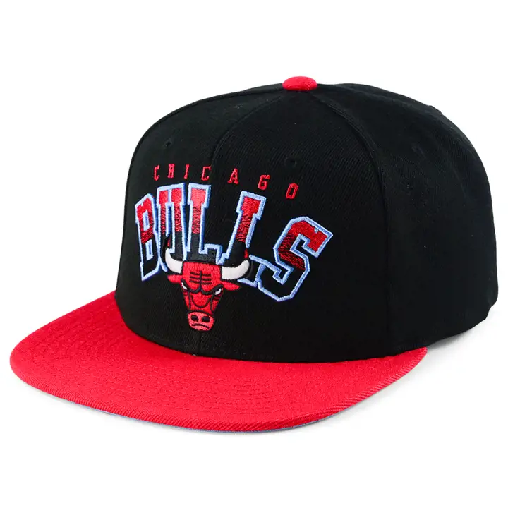 Chicago Bulls NBA Gradient Wordmark Snapback noir/rouge/blanc