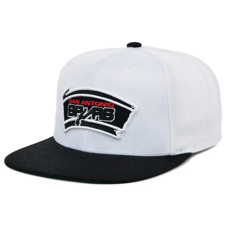 Casquette Snapback blanche/noire/grise San Antonio Spurs NBA Playoff Wins