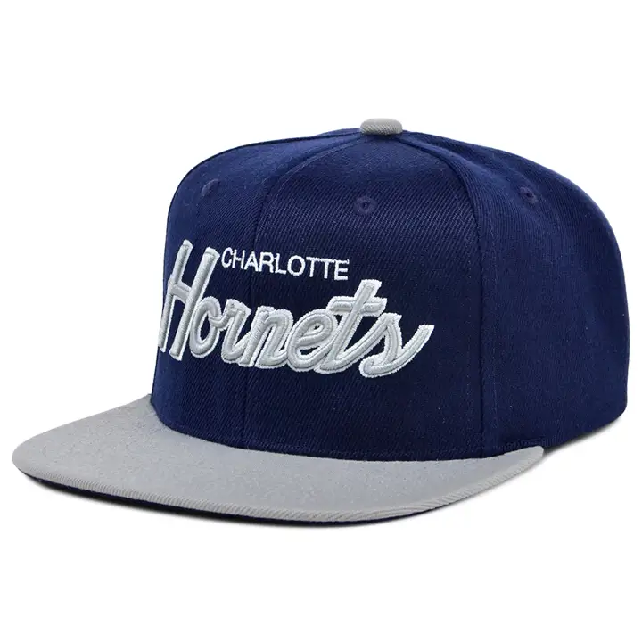 Charlotte Hornets NBA Casquette Snapback Navy Spirit Script marine/gris/n