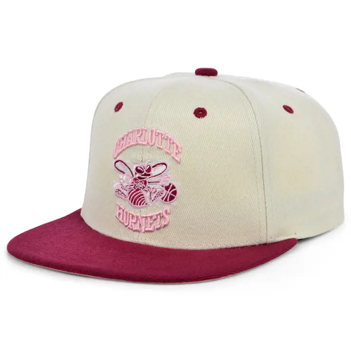 Charlotte Hornets NBA Rose Merlot Casquette Snapback voile/crème/rose