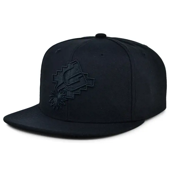 San Antonio Spurs NBA Blackout Snapback n/n/n
