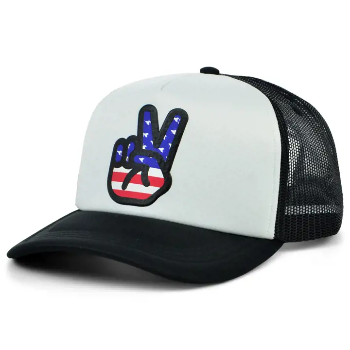Ordinary Crowns Casquette Trucker en Mousse Pop Culture Drapeau Paix Main BLC