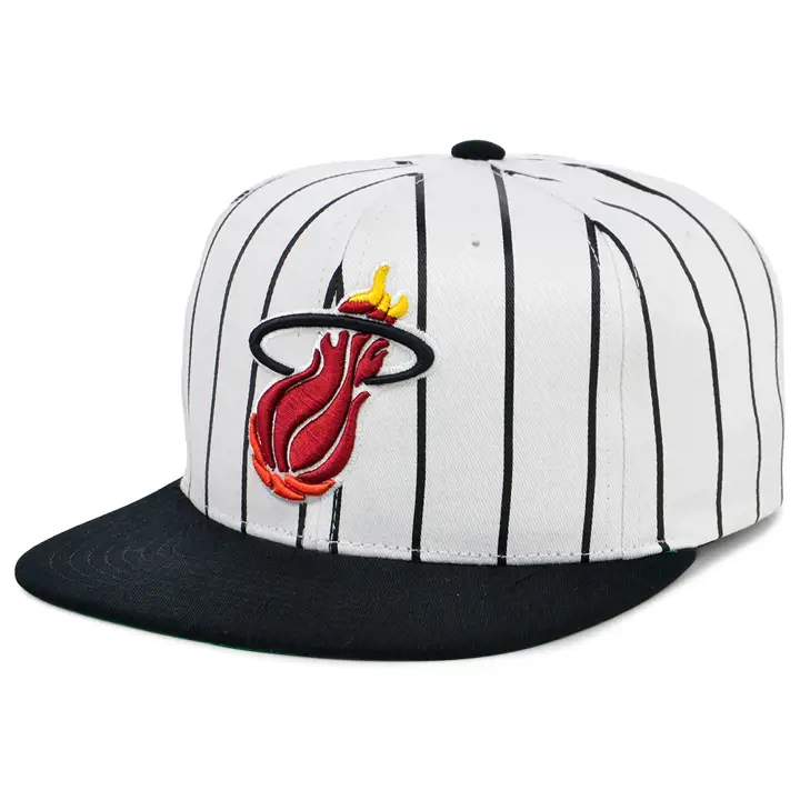 Casquette réglable Miami Heat NBA King Pinstripe blanc/noir/vert HWC