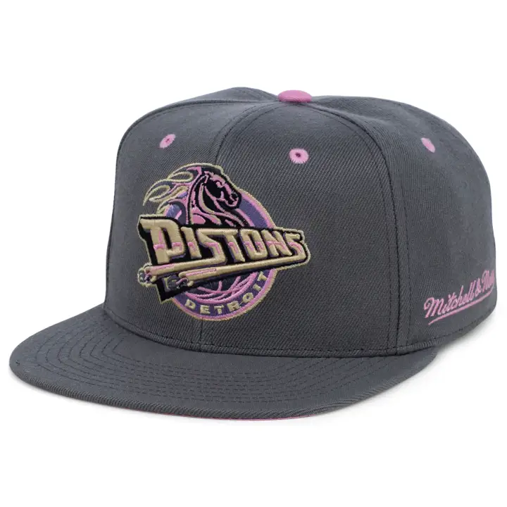 Casquette ajustée Detroit Pistons NBA Lavender Rain gris/gris/rose HWC