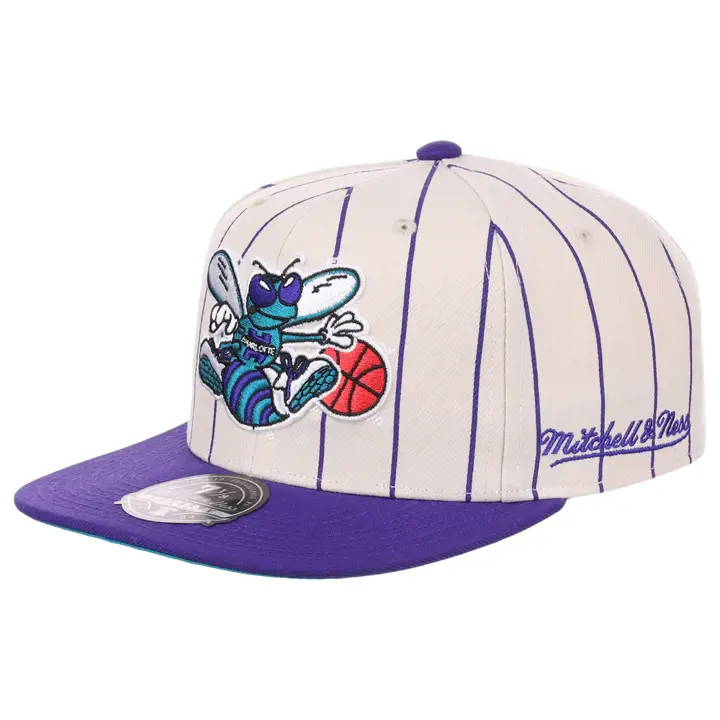 Charlotte Hornets NBA Off White Pinstripe Fitted ivo/pur/tea