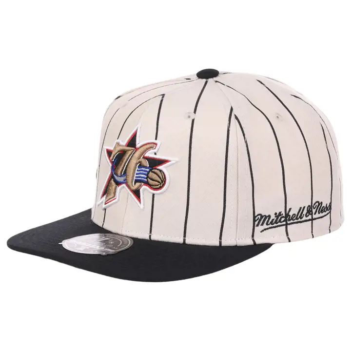 Casquette ajustée Philadelphia 76ers NBA à rayures fines blanc cassé ivoire/noir/or