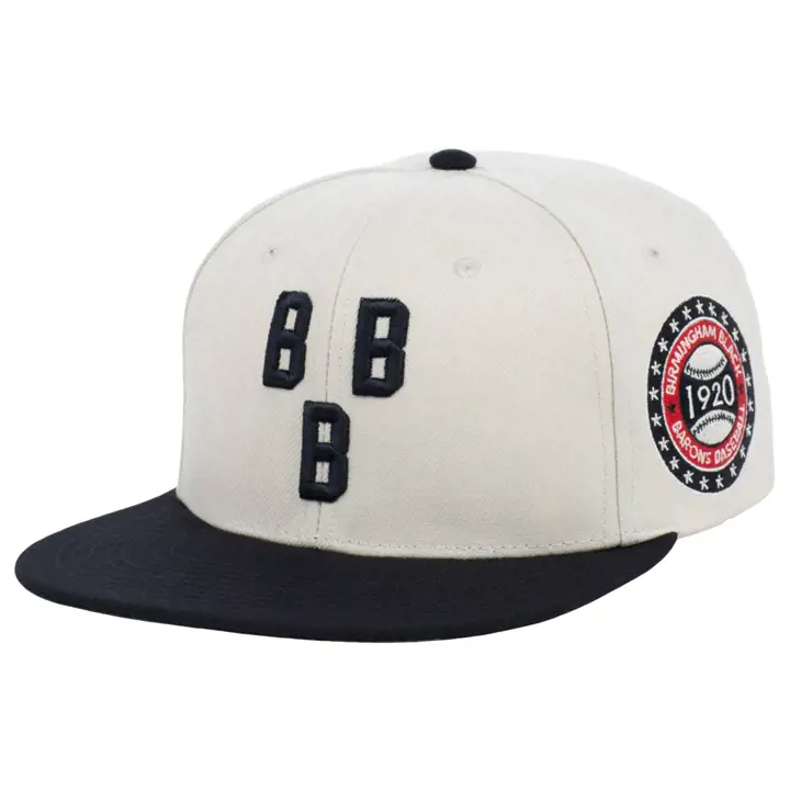 Casquette ajustable NLB City Arch Birmingham Black Barons ivoire/noir/gris