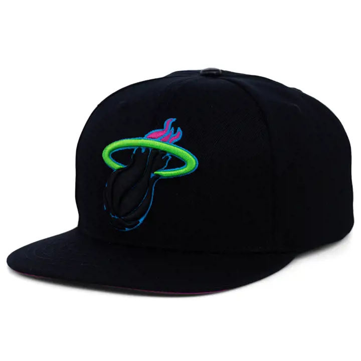 Casquette snapback Miami Heat NBA Blacklight noir/noir/bleu