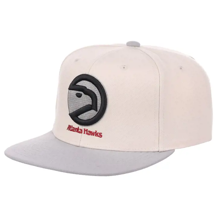 Casquette snapback NBA Atlanta Hawks Chiment ivo/gri/rouge