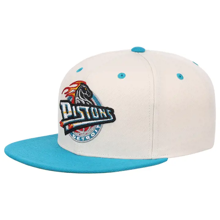 Casquette NBA Detroit Pistons en coutures chenille - ivoire/ sarcelle/ vert