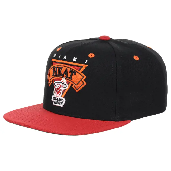 Casquette NBA Retro Badge Miami Heat noire/rouge/vert kelly