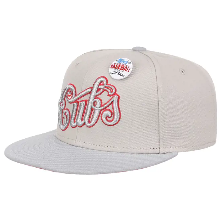Casquette ajustée en chrome blanc cassé DKGRY des Chicago Cubs MLB MN TOPPS 2022