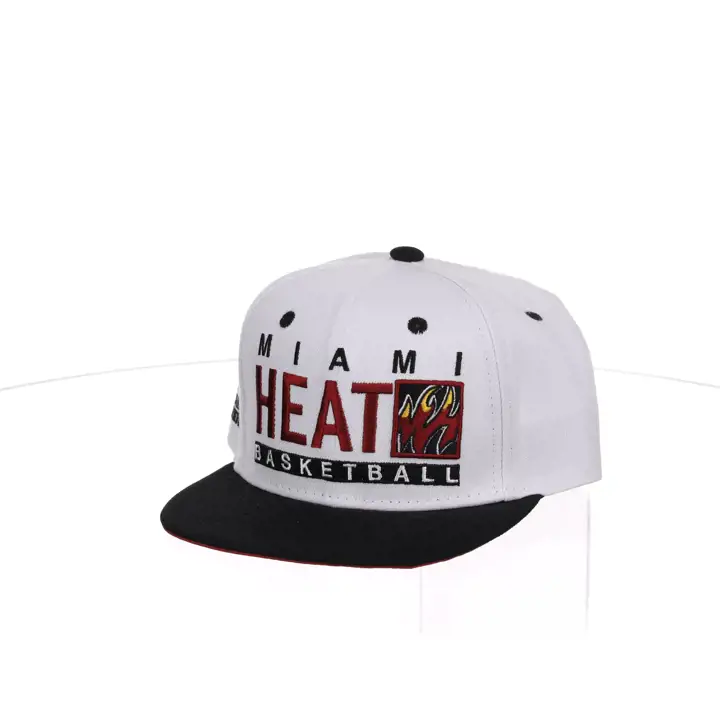 Casquette NBA Miami Heat Box Out Enfant Réglable Blanche/Noire/Rouge