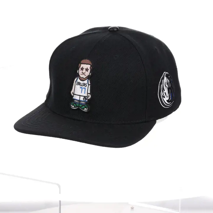 Casquette noire DALLAS MAVERICKS PS AVATAR en laine avec visière plate, Luka Doncic