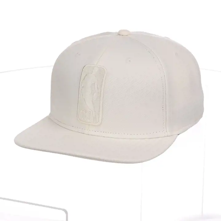 NBA NBA LOGO MAN NEUTRAL CASQUETTE DE BASEBALL EN LAINE ivo