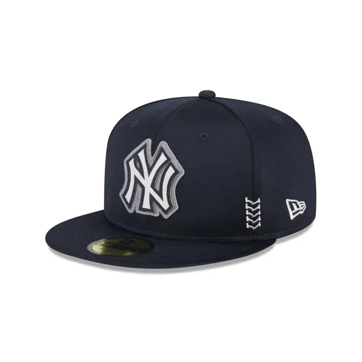 New York Yankees 2024 MLB Clubhouse 59Fifty Marine