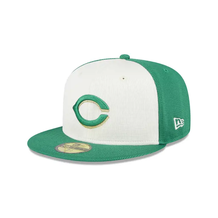 Cincinnati Reds 2024 MLB St. Patrick's Day 59Fifty vert/ ivoire