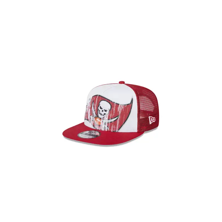 Tampa Bay Buccaneers NFL Casquette de camionneur vieillie 950AF ROUGE/BLC