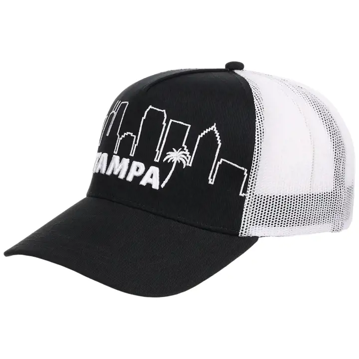 Casquette de camionneur en filet Tampa Bay Skyline N/B